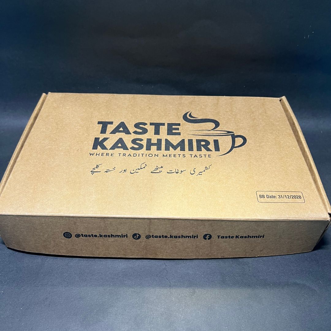 Special Kashmiri Soghat Namkeen Kulcha – Pack of 30 (نمکین)